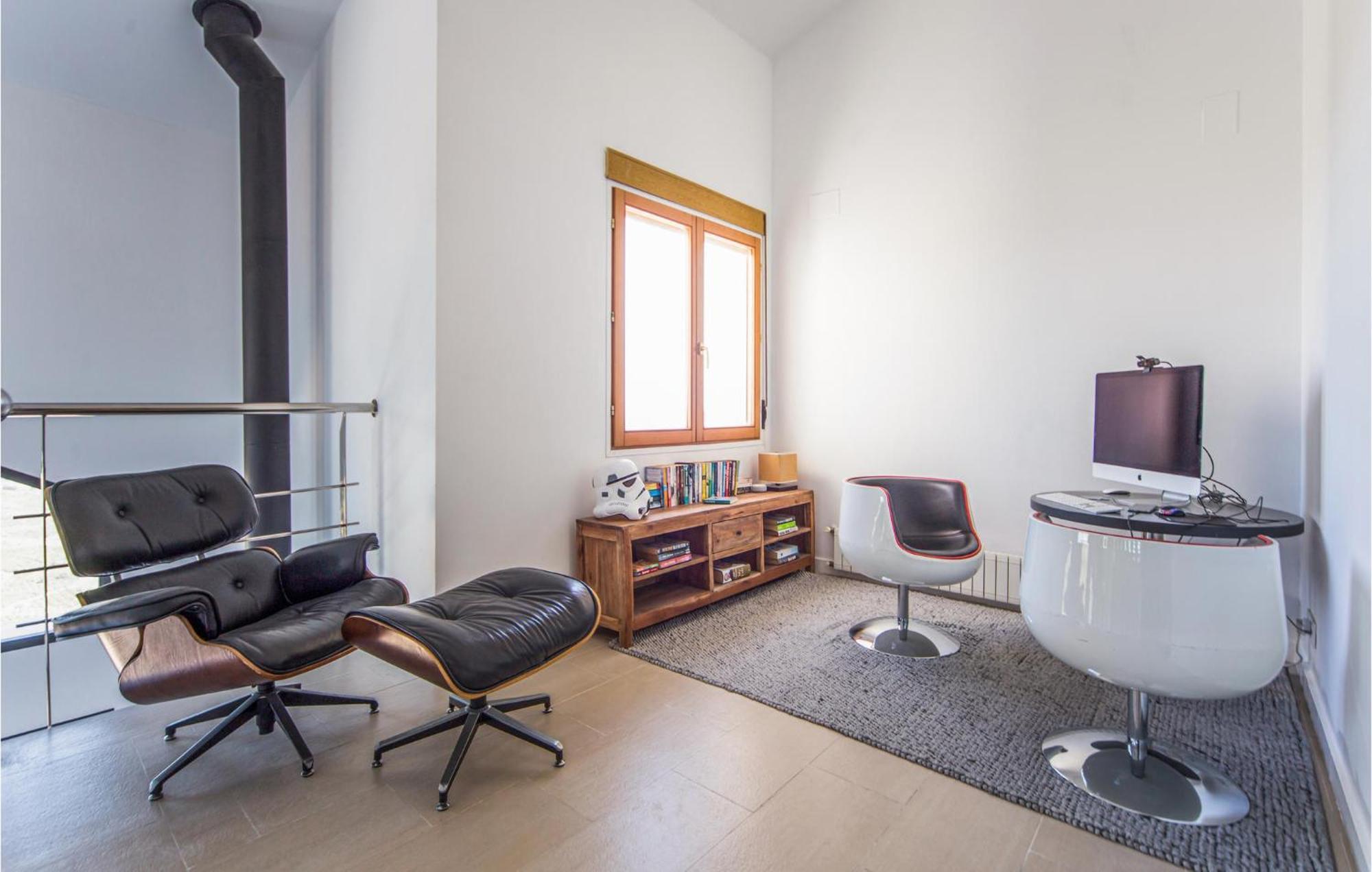 Amazing Home In Ador With Kitchenette المظهر الخارجي الصورة